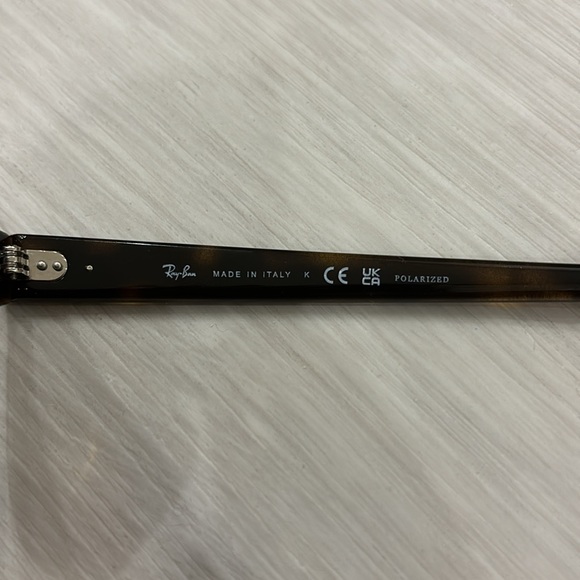 Ray-Ban Rb4323 Polarized Sunglasses - Picture 10 of 10